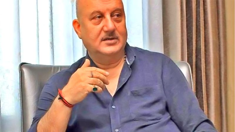 Actor Anupam Kher criticised Central government on Covid crisis