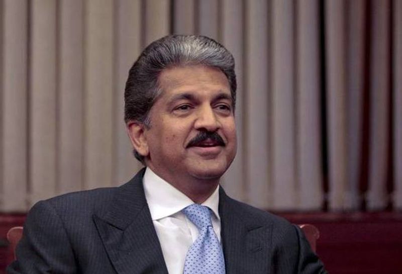 Industrialist Anand Mahindra conferred with Padma Bhushan award-dnm