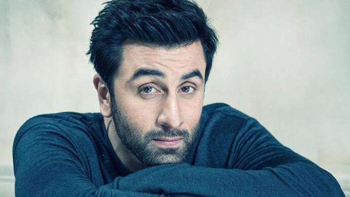 मां के बाद अब बेटे Ranbir Kapoor को भी हुआ कोरोना,  भतीजे की तबीयत पर करीना के पापा का आया रिएक्शन