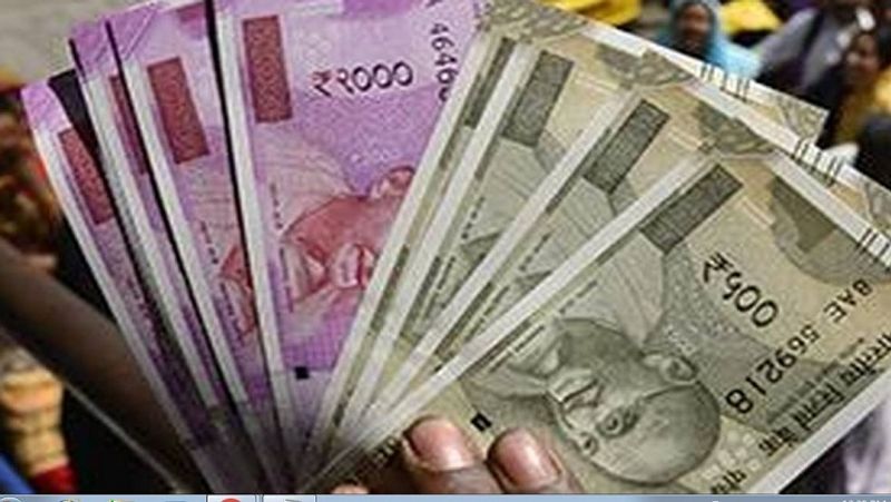 Bank Deposit 6 lakh Instead of Rs 6,000 to Account in Davanagere grg