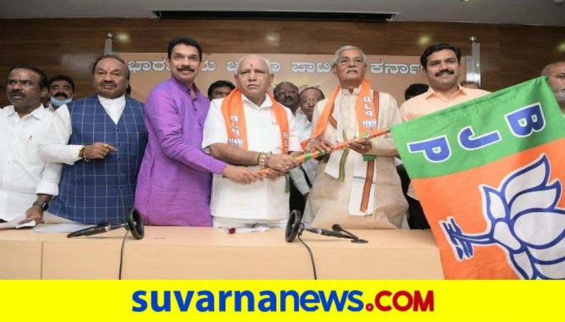 Koppal former Congress MP k virupakshappa joins bjp rbj at Bengaluru rbj