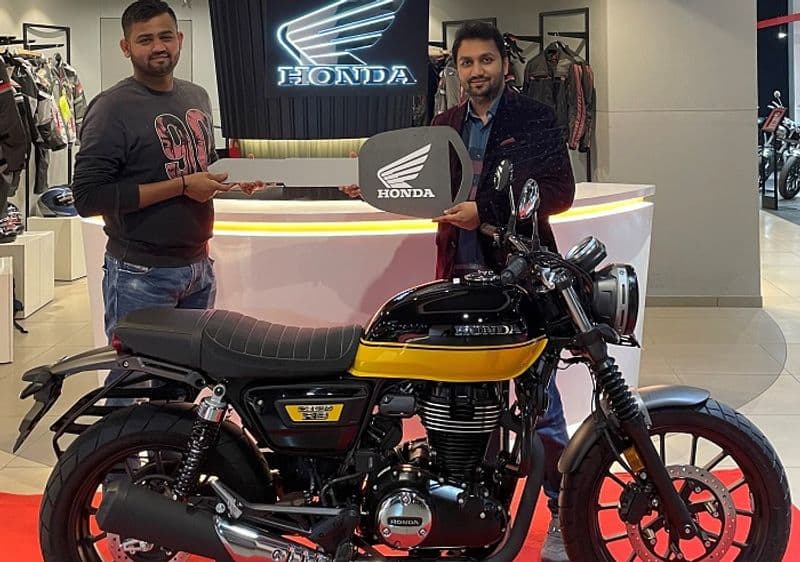 Honda starts customer deliveries of all new CB350RS ckm