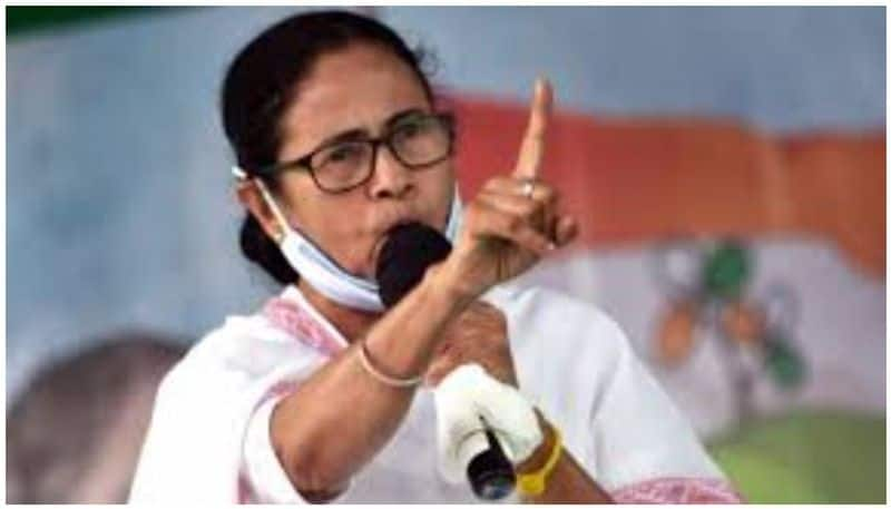 election commission gives reply for trinamool congress allegations regarding attack on Mamata Banerjee