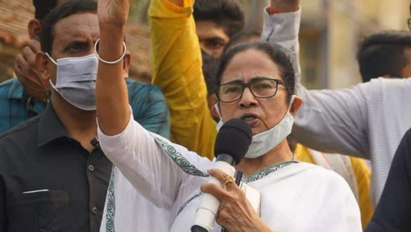 Bengal police files case over attack on Mamata Banerjee in Nandigram-dbr