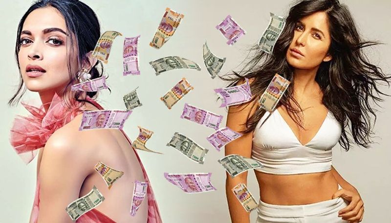 <p>We all know the main link between the two actresses, Deepika Padukone and Katrina Kaif, is that they are they exes of Ranbir Kapoor. Both have dated the Barfi actor for a good amount of years. </p>
<p>We all know the main link between the two actresses, Deepika Padukone and Katrina Kaif, is that they are they exes of Ranbir Kapoor. Both have dated the Barfi actor for a good amount of years. </p>