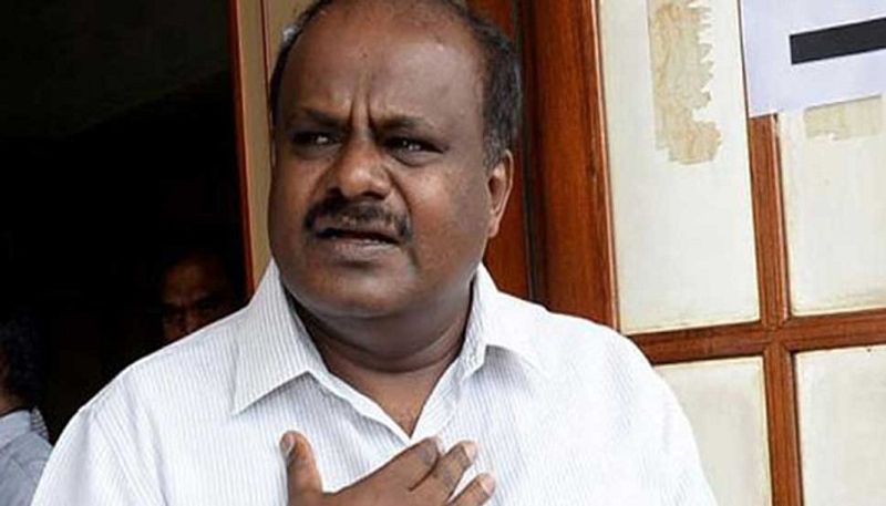 HD Kumaraswamy Angry on UGC NET Over Hindi Questions In Kanade paper rbj