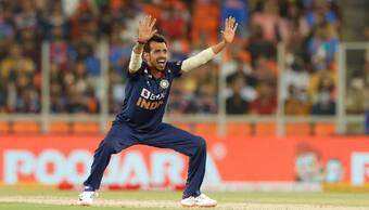 IPL 2021: Yuzvendra Chahal teaches a different sport to Royal Challengers Bangalore teammates
