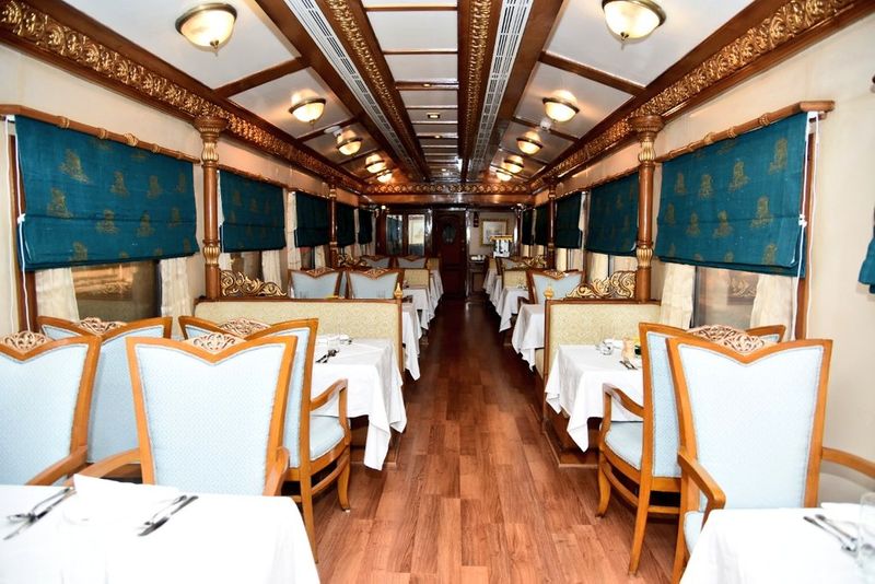 Luxury Train Golden Chariot