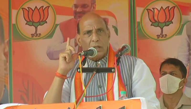 Mamata Banerjee blaming BJP for leg injury is out of desperation: Rajnath Singh-dbr