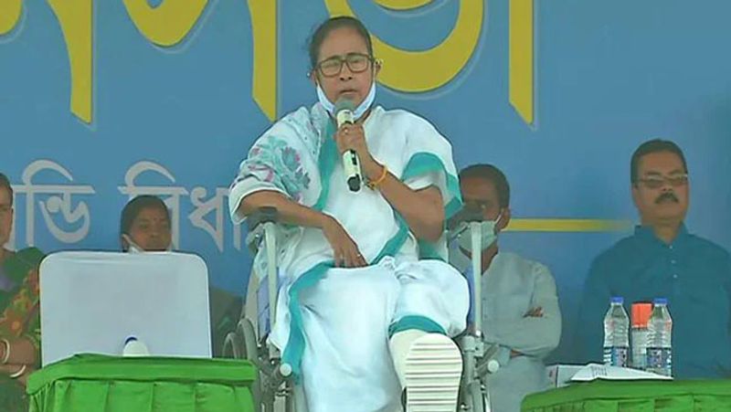 Bengal does not want Duryodhan  Dushasana  Mir Zafar  Mamata Banerjee tells BJP