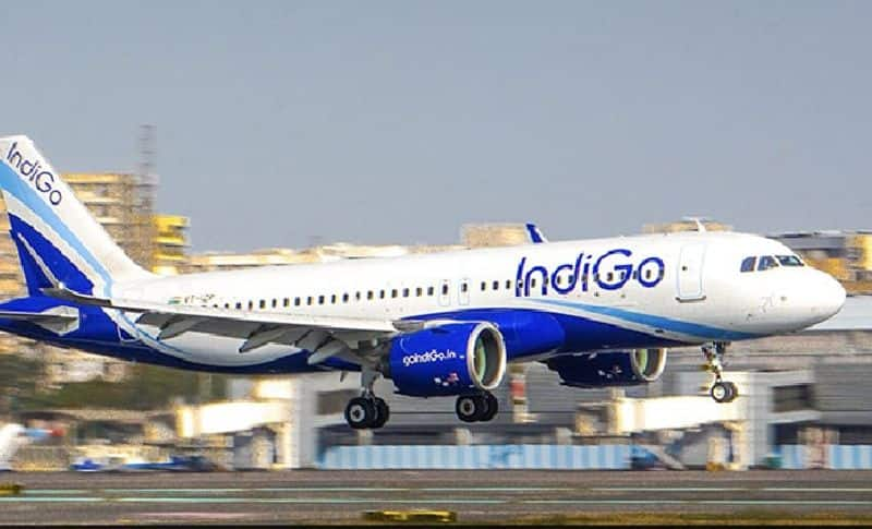 indigo flight emergency landing in gannavaram airport - bsb