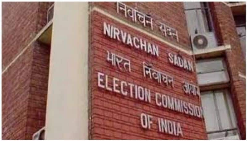 EC removes Bengal returning officer, 2 others-dbr