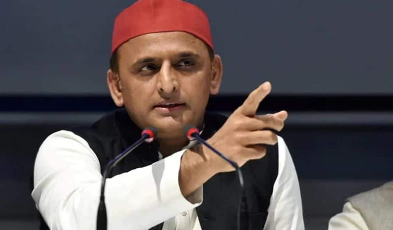 UP Election 2022 Akhilesh Yadav reacts to PM Modi remark says red cap will depose BJP gcw