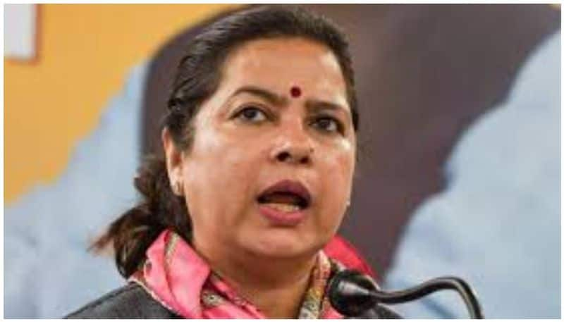 meenakshi lekhi says even those with mental problems will not say there is  relationship between cpm and bjp