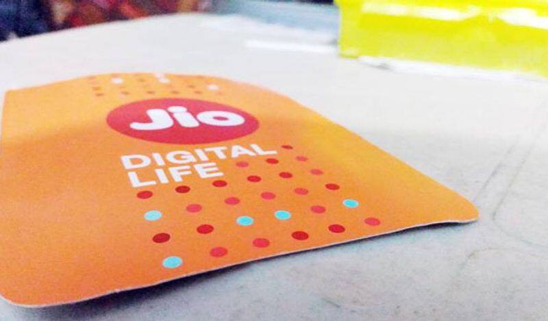 JioBook laptop and 5G smartphone will be launched at RIL AGM 2021