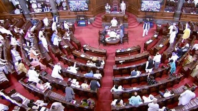 Rajya Sabha के 12 सांसदों का निलंबन हो सकता है वापस, सभापति एम.वेंकैया नायडु से मिलेंगे निलंबित MP