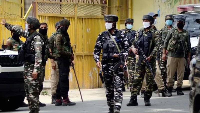 J-K School principal, teacher shot dead by militants in Srinagar; 7 civilians killed in last 5 days-dnm