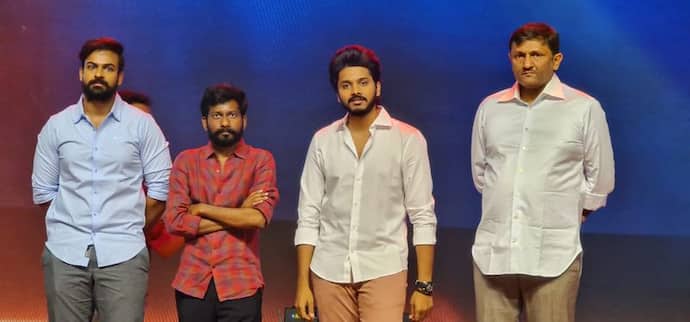 టాలీవుడ్‌లో టాప్‌ స్టార్స్ లో ఒకరిగా రాణిస్తున్న రామ్‌చరణ్‌ బర్త్‌ డే వేడులకు శుక్రవారం సాయంత్రం హైద్రాబాద్ లో మెగా అభిమానుల సమక్షంలో గ్రాండ్ ఈవెంట్ జరిగింది. ఈ వేడుకలో మెగా హీరోలతో పాటు దేశవ్యాప్తంగా భారీ స్థాయిలో  మెగా అభిమానులు పాల్గొనడం విశేషం.