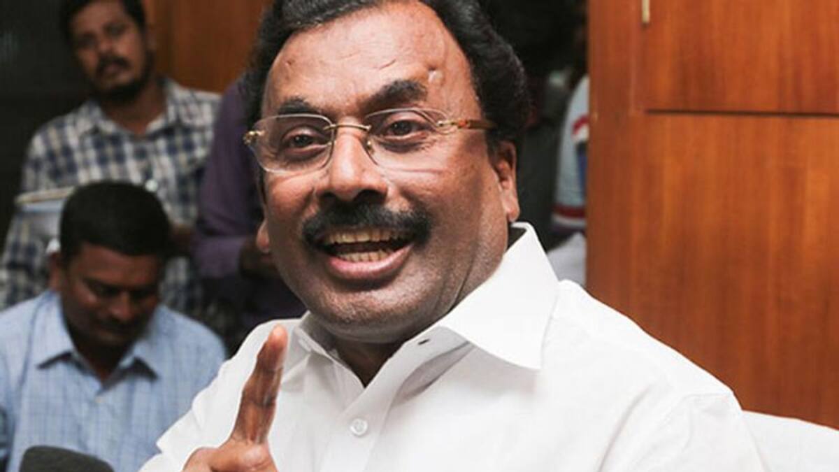 அண்ணாமலை நெருப்பு.. பாஜகவை தலையில் தூக்கி கொண்டாடிய சைதை துரைசாமி.. அதிமுக  அதிர்ச்சி. - Annamalai is fire .. Saidai Duraisamy who celebrated BJP ..  AIADMK - Asianet News Tamil