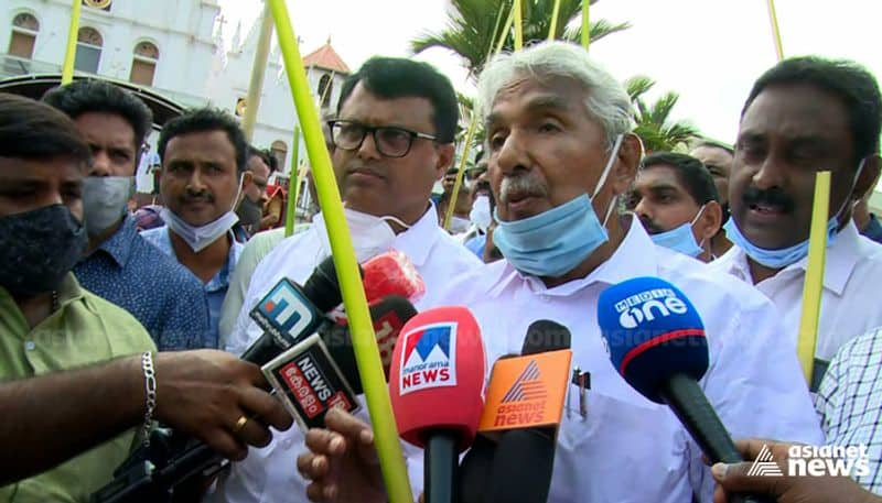 oommen chandy response about kerala election survey