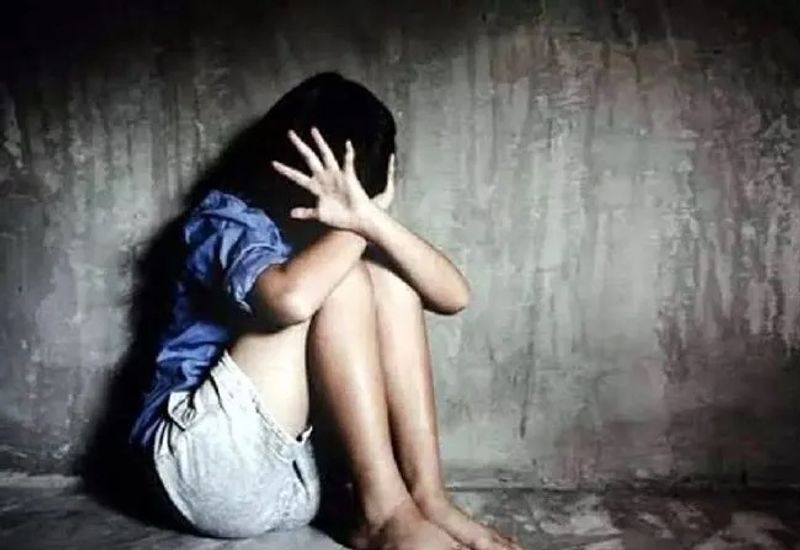 55year old arrested for attempt to rape 8 years old girl in warangal - bsb