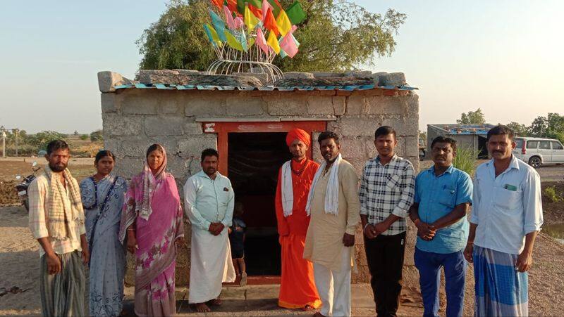 Women Successor to Murughendra Matha in Gadag grg