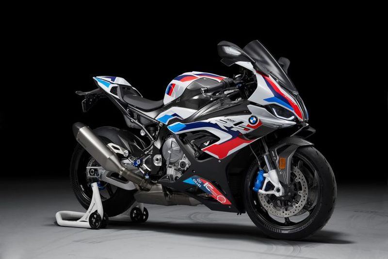 BMW M1000RR arrives in India