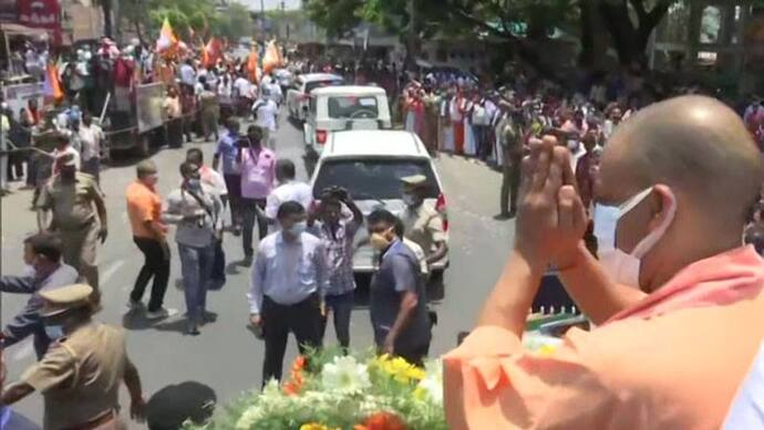 तमिलनाडु में बोले योगी- इसी धरती से विंग कमांडर ने सर्जिकल स्ट्राइक करके पाकिस्तान के छक्के छुड़ाए थे