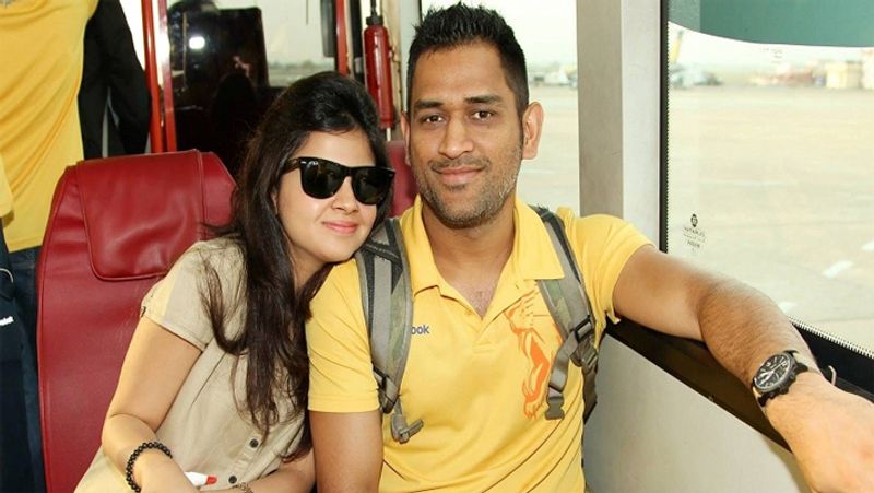 Dhoni wife Sakshi trolls husband after Chennai super kings team defeat in Visakhapatnam AKP