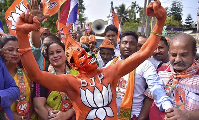 বাংলা জয়ের লক্ষ্যে এবার টানাটানি 'হিন্দু-ভোটে', BJP-র সৌজন্য়েই বদলাল ছবি