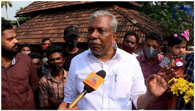 ac moideen kunnamkulam candidate response on udf candidate house attack incident