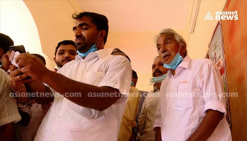 oommen chandy reaction on election day