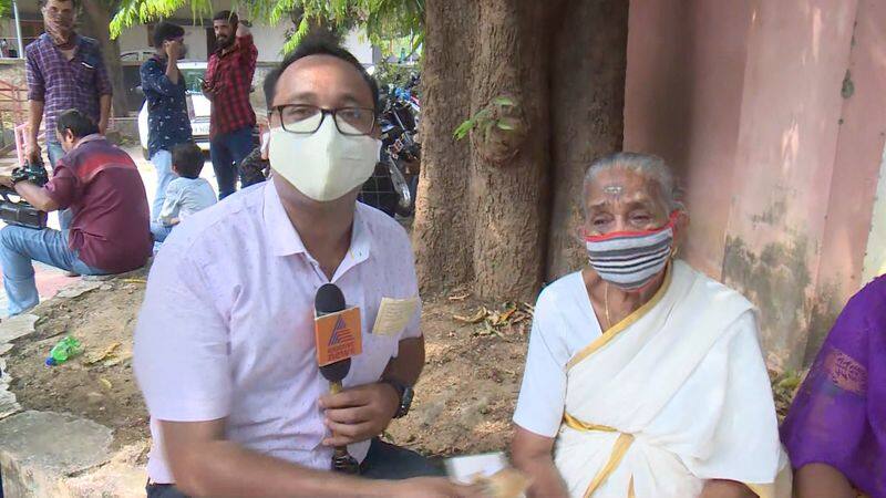 Kerala assembly election 2021 Shafi Parambil console 65 year old women