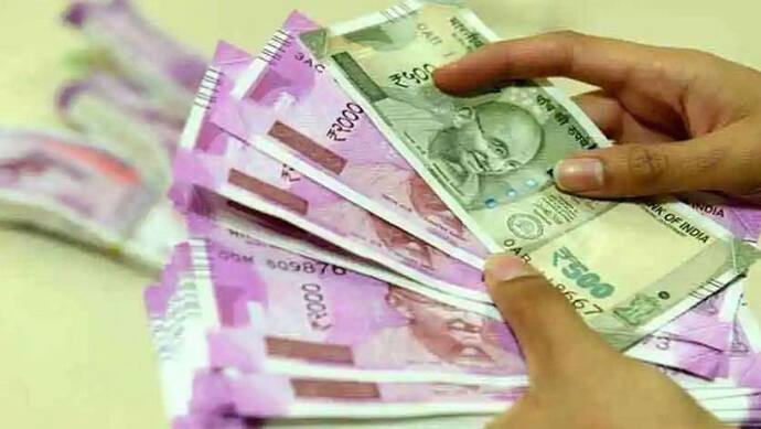 7th Pay Commission: केंद्रीय कर्मचारियों को मिल सकता है होली का तोहफा, सैलरी में हो सकती है वृद्धि