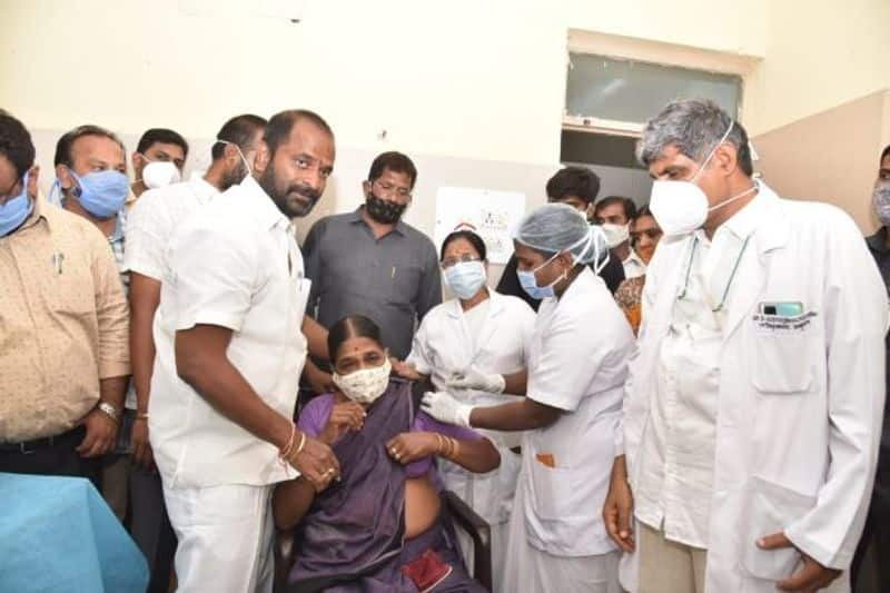 minister srinivas goud taken covid19 vaccine akp