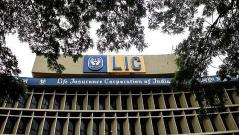 lic working days