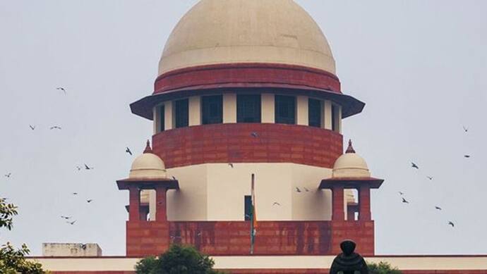 कोरोना का कहर: SC का 50% स्टाफ संक्रमित, जज आज से घर से वीडियो कॉन्फ्रेंसिंग के जरिए सुनवाई करेंगे