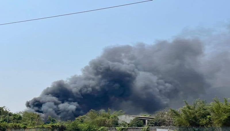 Major fire breaks out in scrap company in Visakhapatnam Special Economic Zone - bsb