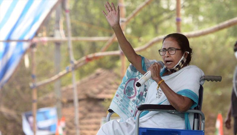 mamata banerjee slams bjp for covid infection