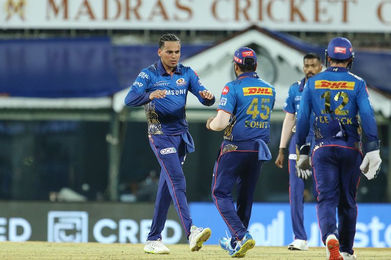 IPL 2021 Rahul chahar helps mumbai Indians to Beat kkr by 10 runs ckm