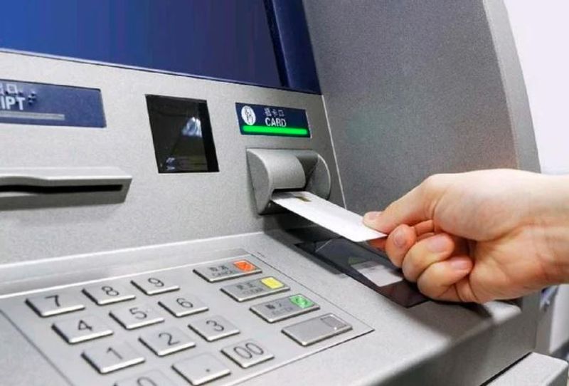 RBI increase ATM withdraw cash fee to rs 21 non financial transactions from Rs 5 to 6 ckm