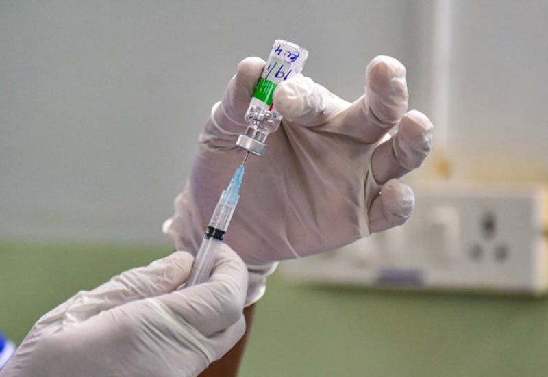 Congress slams centre over Covid vaccination snr