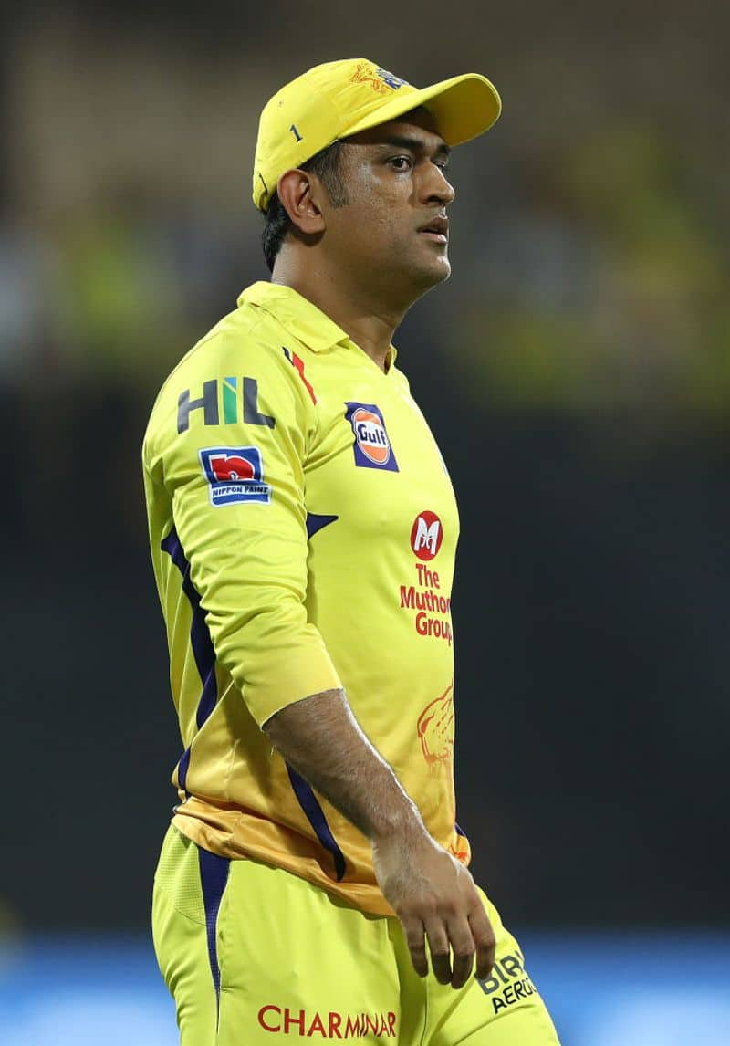 IPL 2021: MS Dhoni's parents hospitalised after testing COVID positive-ayh