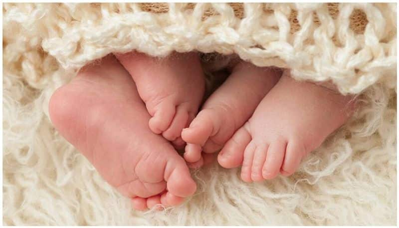 twin babies born from 30 years old embryos