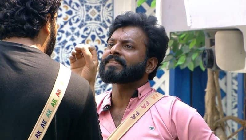 kidilam firoz against anoop krishnan in bigg boss 3