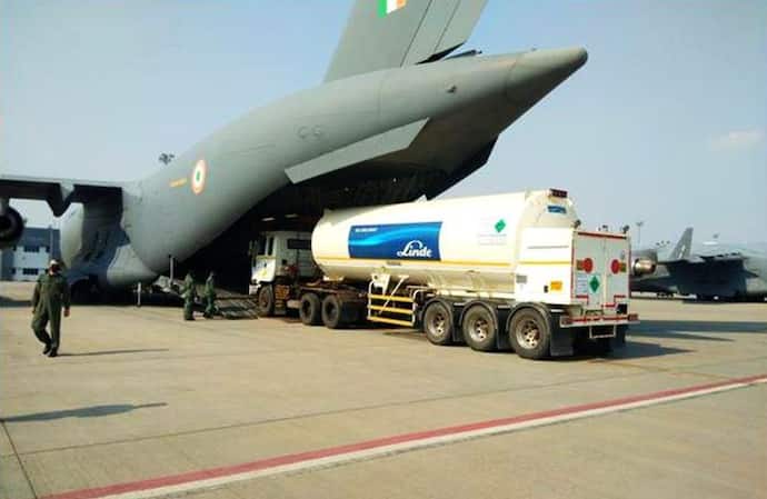 World unites to aid India's Covid-19 fightback