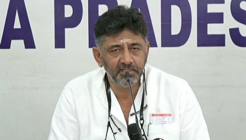 KPCC President DK Shivakumar Hits out at Karnataka govt Over Lockdown rbj