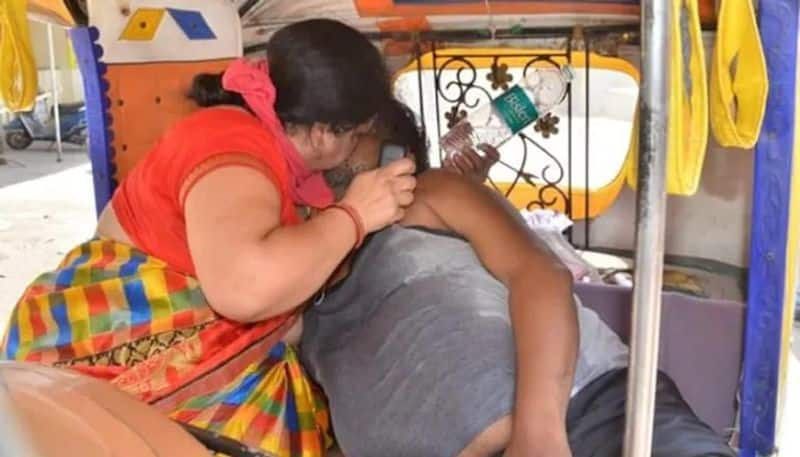 Heartbreaking pictures show Agra woman resuscitating dying Covid positive husband by breathing into mouth - bsb