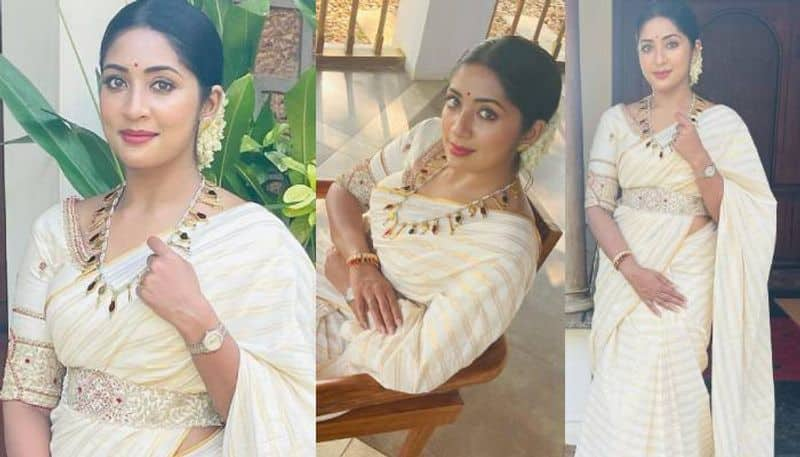 navya nair in off white saree photos viral