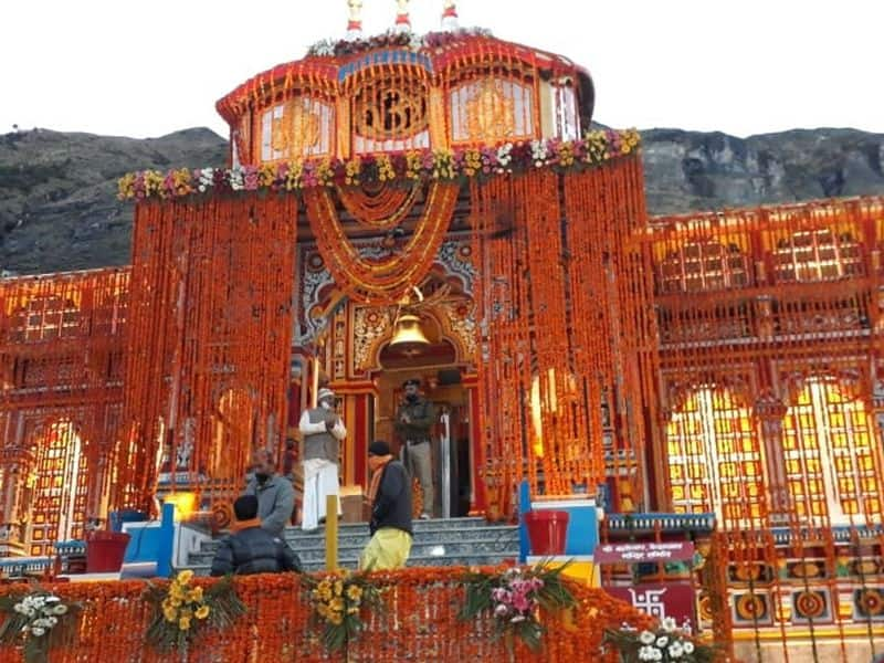 Uttarakhand cancels suspends Char Dham Yatra amid COVID surge-dnm